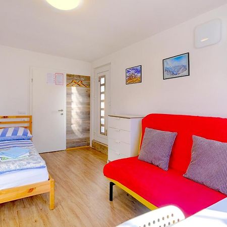 New Studio With Aircon & Free Parking Ljubljana Buitenkant foto